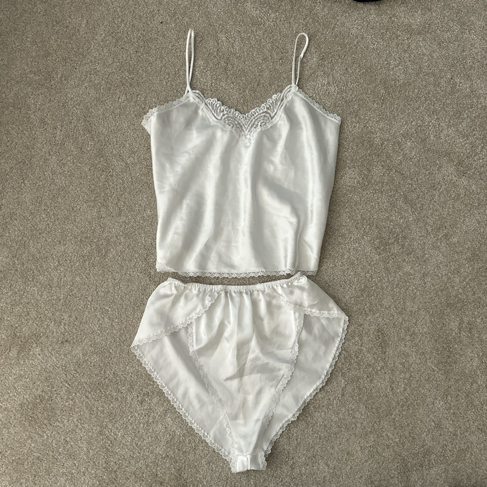 Frederick’s of Hollywood white Lingerie Sleep Set